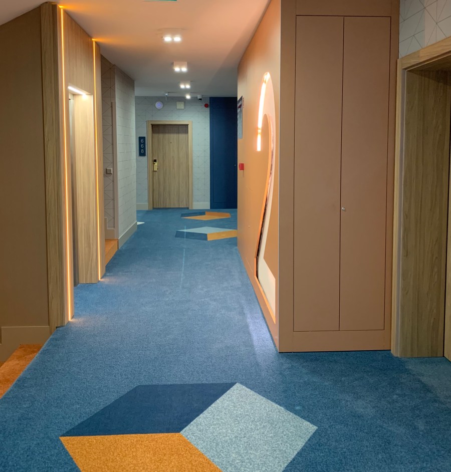 Hotel Európa fit apartman közlekedő részlet